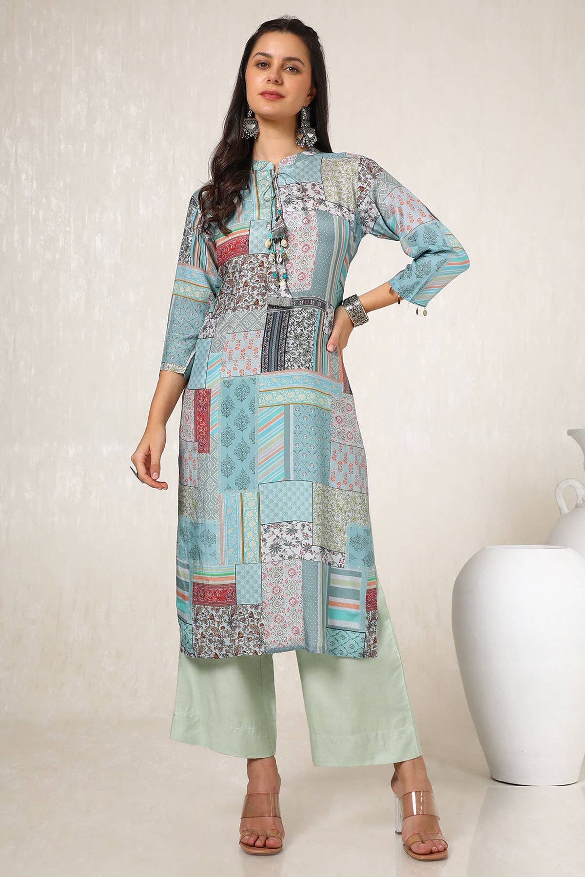 Powder Blue Viscose Muslin Ethnic Motifs Kurta With Tassels - View 5