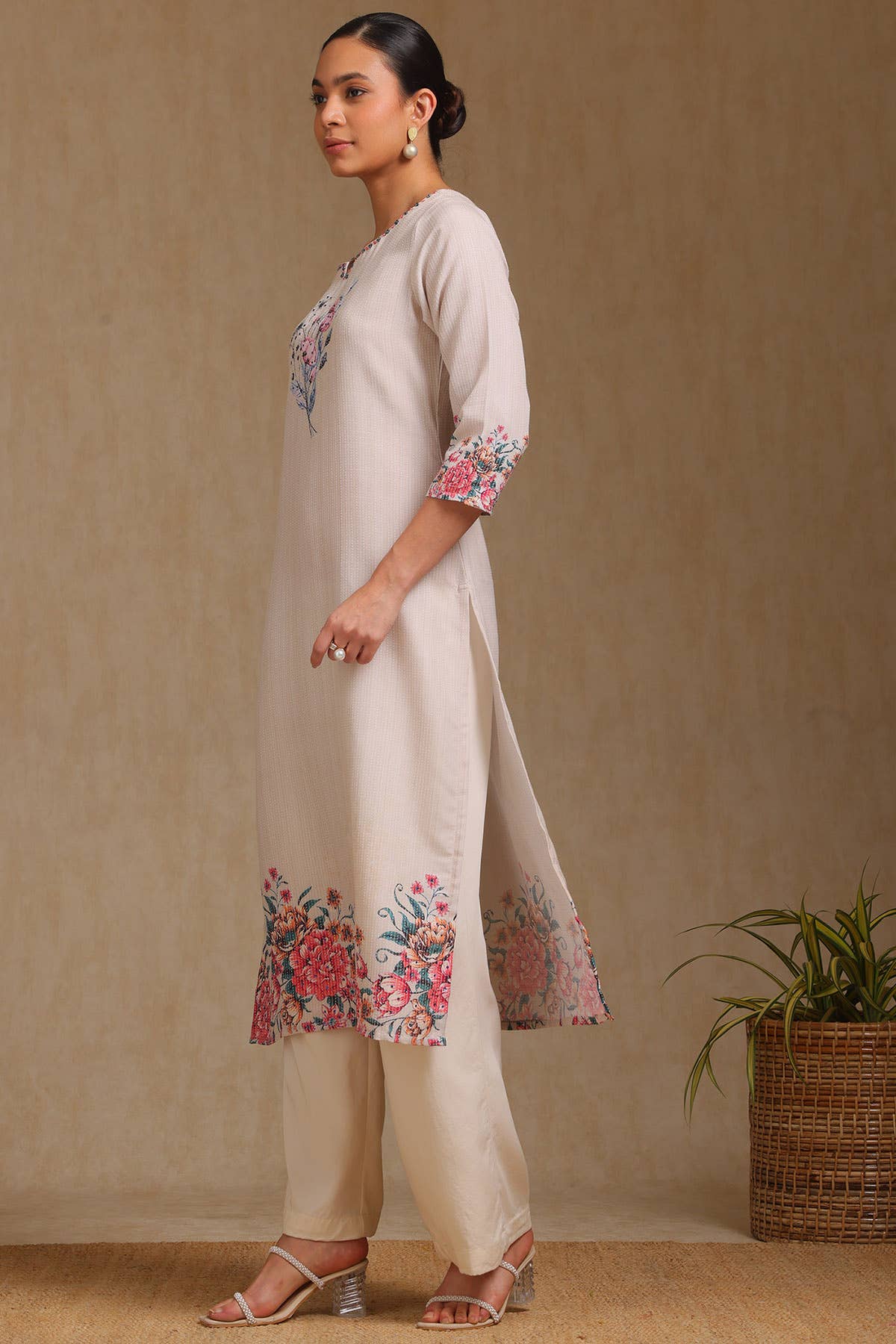 Beige Rayon Floral Printed Kurta - View 3
